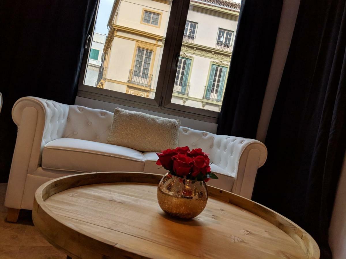 Apartamentos Arc Felix Saenz 2 2 Малага Екстериор снимка